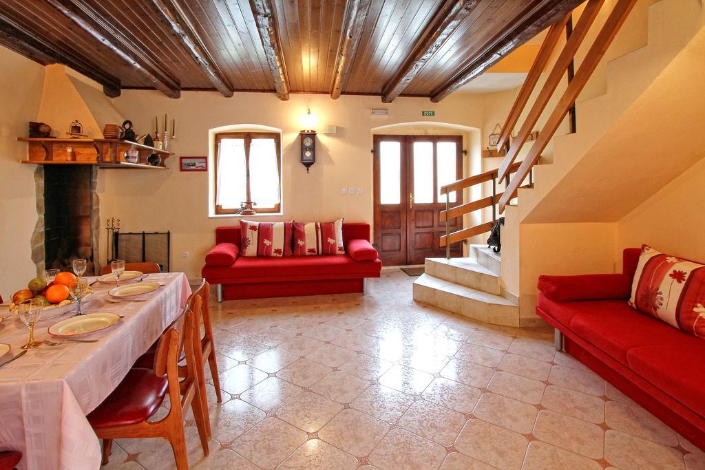 Holiday Home Marko Funtana Zewnętrze zdjęcie